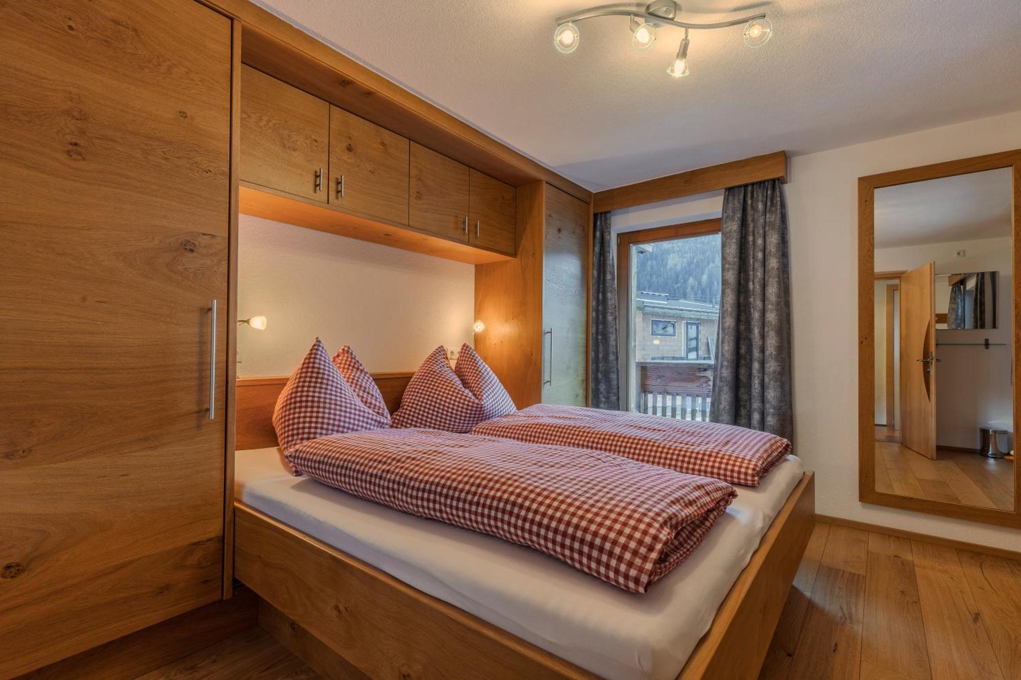 Ferienhaus Tirol Im Oetztal ウムハウゼン エクステリア 写真