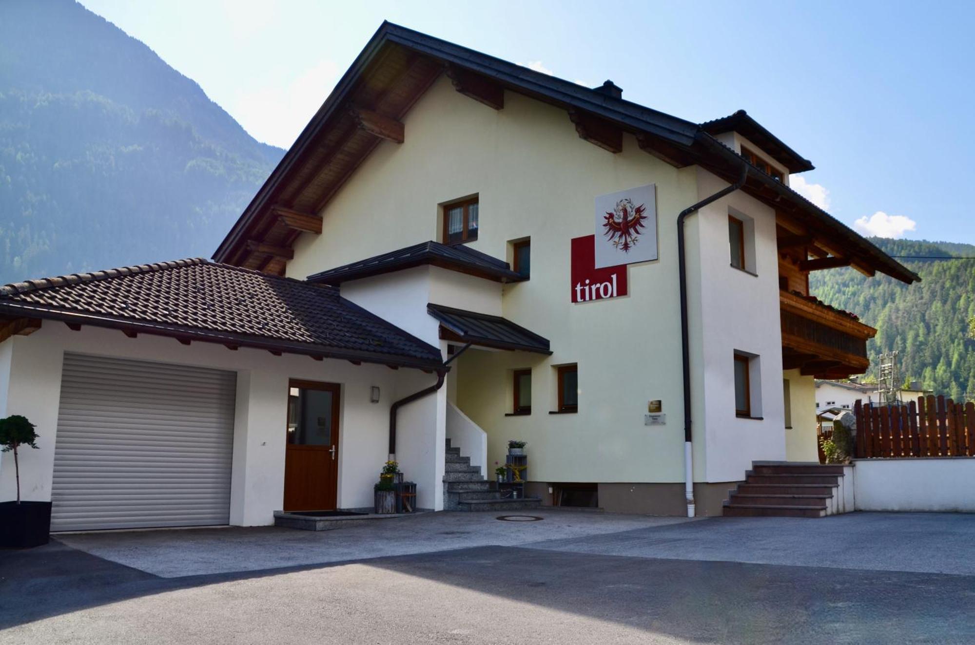 Ferienhaus Tirol Im Oetztal ウムハウゼン エクステリア 写真