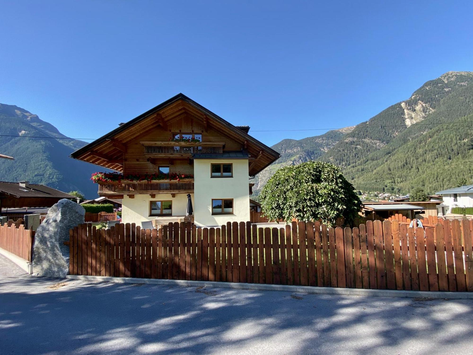 Ferienhaus Tirol Im Oetztal ウムハウゼン エクステリア 写真