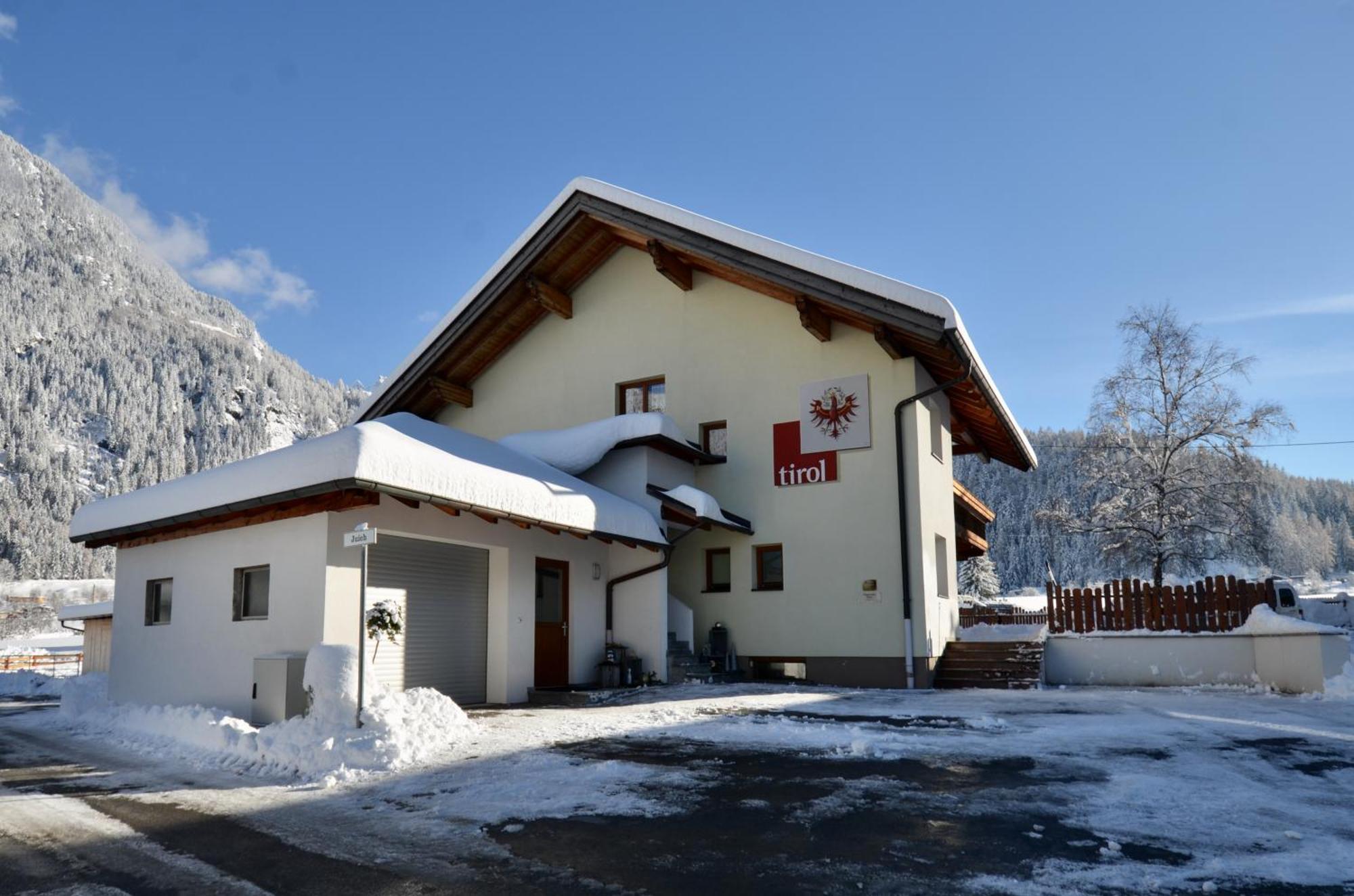 Ferienhaus Tirol Im Oetztal ウムハウゼン エクステリア 写真